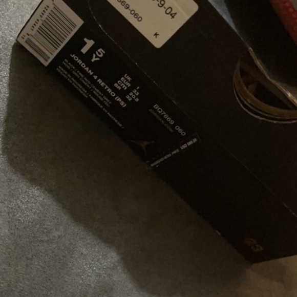 Boys retro Jordan’s sneakers - Picture 3 of 10